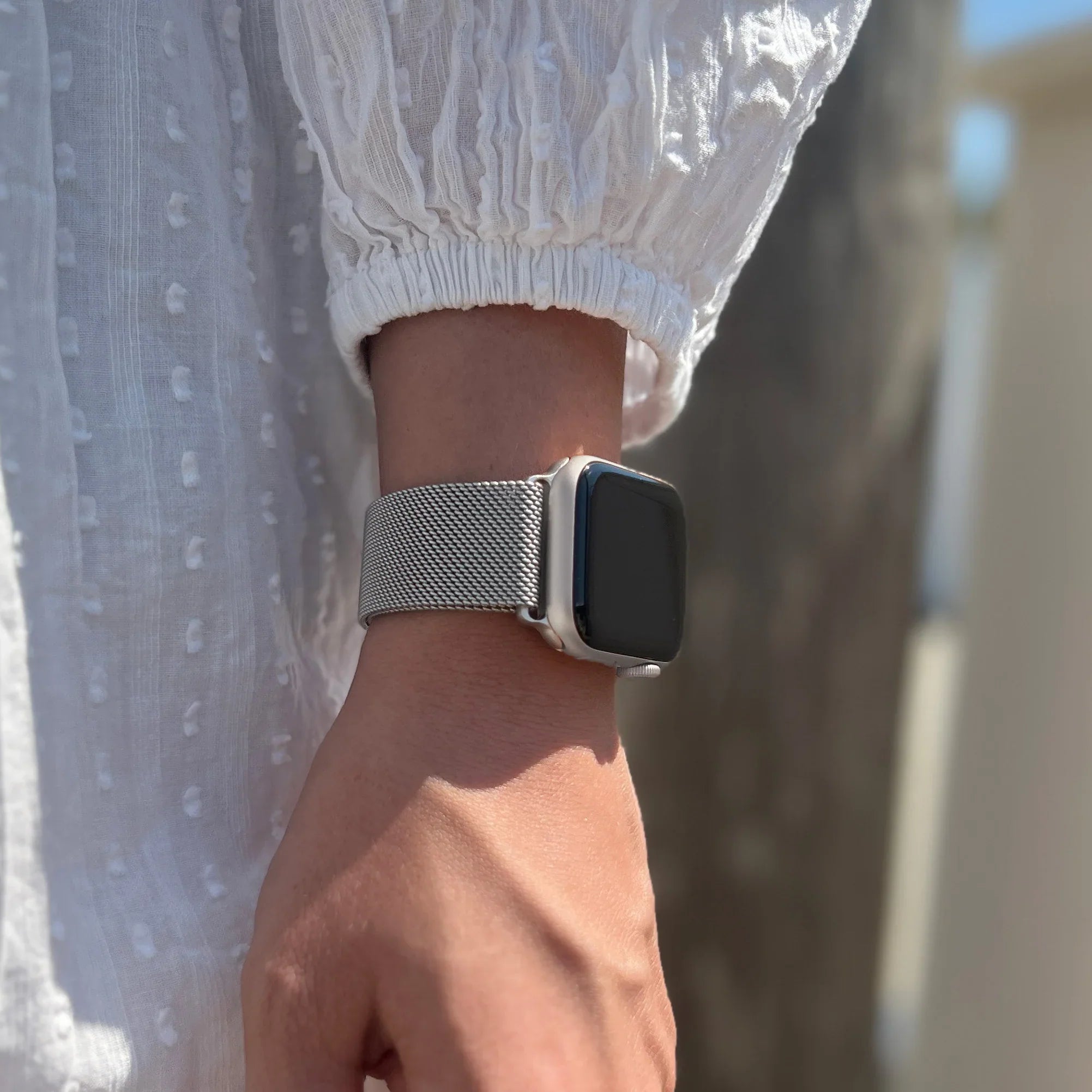Series X Ladies SmartWatch with Magnetic Chain Strap